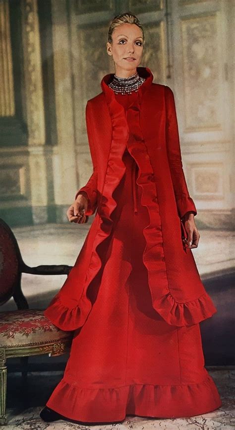 tailleur vintage hubert de givenchy|GIVENCHY, Collection Haute Couture, Automne.